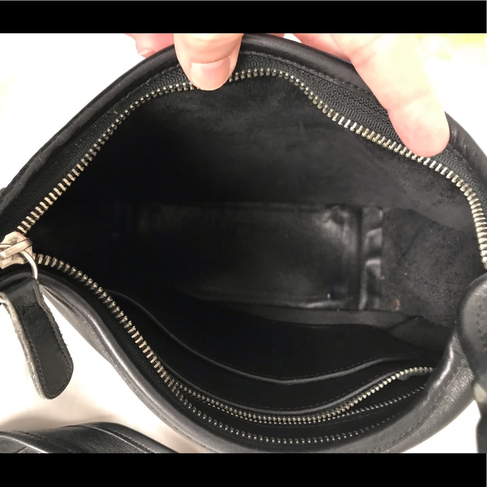 Coach black leather crossbody vintage bag purse - Picture 7 of 7